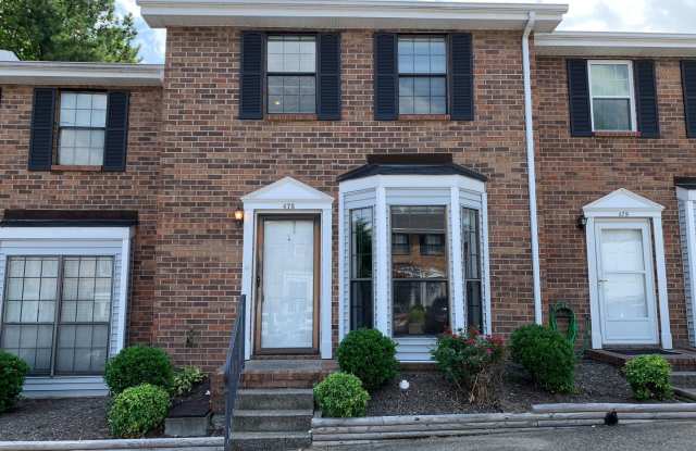 Renovated 2 Bedroom, 1.5 Bath Townhouse photos photos