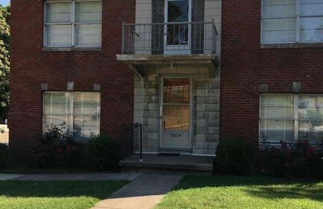 2309 College Avenue - 2309 College Avenue, Alton, IL 62002
