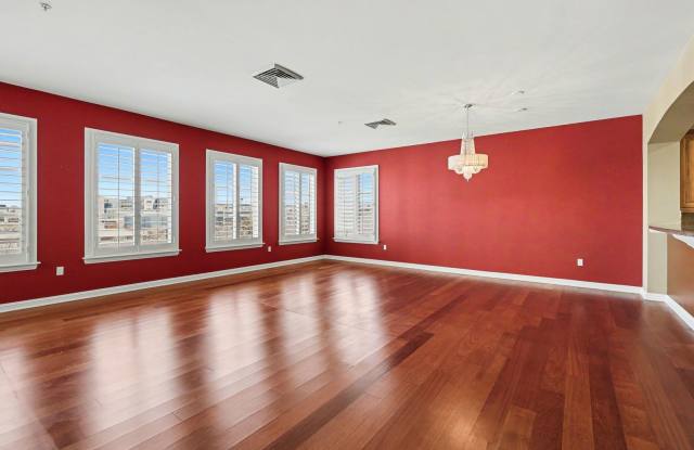 Location and Luxury! 2 Bedroom 2 Bathroom in Cherry Creek! photos photos