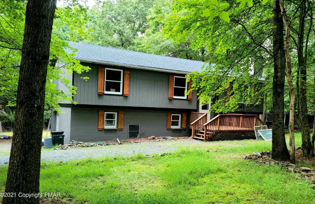 147 Winding Way photos photos