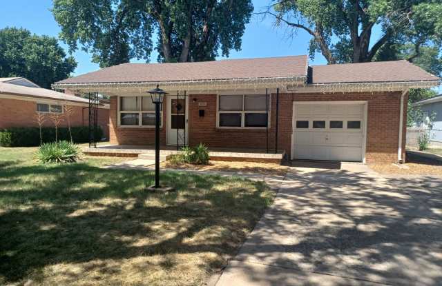 Lovely 3 bedroom / 1 bath home on Northwest side - 1839 North Sheridan Street, Wichita, KS 67203