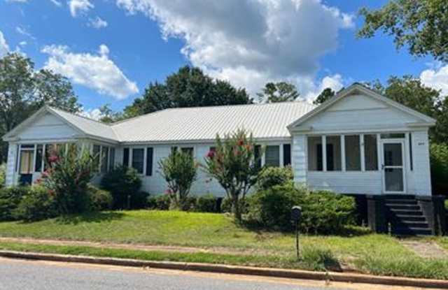 Cozy 2-Bedroom Duplex in Talladega photos photos