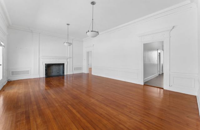 1751 University Ave Gallery 3