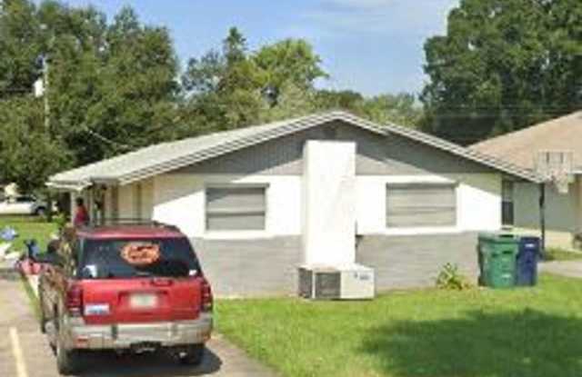 $500 off move in special 2 bedroom 1 bath Duplex photos photos