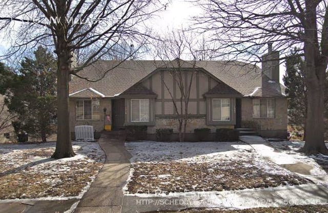 1316 NW Village Dr - 1316 Northwest Village Drive, Blue Springs, MO 64015