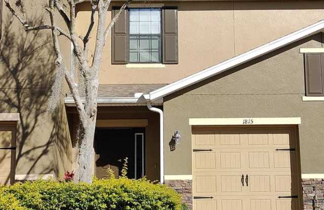 Prime Longwood Living 2-Bed, 2.5-Bath Townhome Near Shops  Dining photos photos