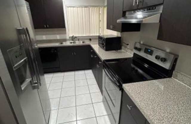 3405 Heather Terrace 51, Lauderhill, FL 33319 - 3405 Heather Terrace, Lauderhill, FL 33319