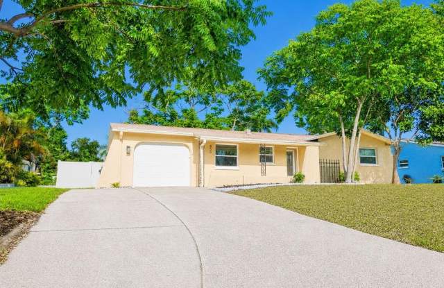 850 KAREN ST photos photos