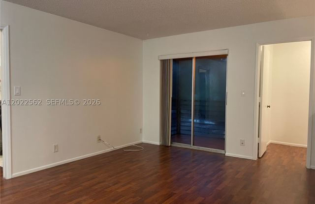 303 Gardens Dr Gallery 2