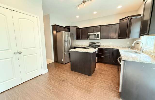 Incredible 4 bedroom house in Fox Creek! Gallery 4