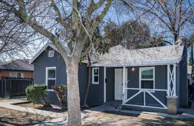 1935 North Orchard Street - A photos photos