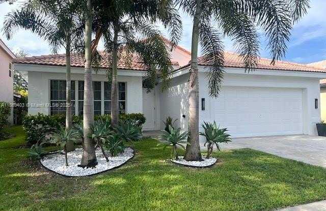 17888 SW 14th St photos photos