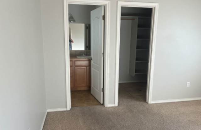 4311 N Buckboard Pl Gallery 3
