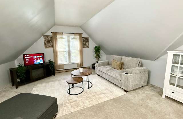 1-Bedroom Apartment – Prime Poughkeepsie Location photos photos 1-Bedroom Apartment – Prime Poughkeepsie Location photos photos