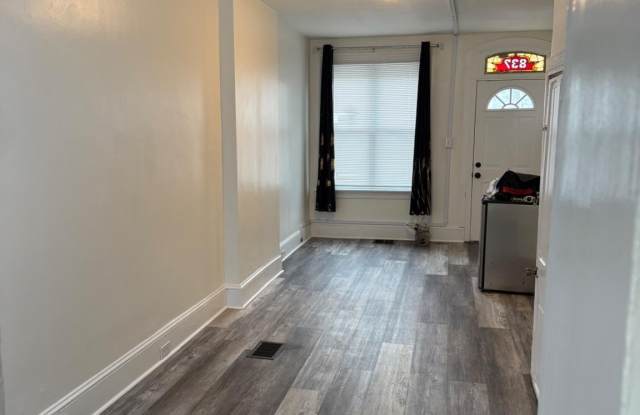 837 LOCUST Street Gallery 2