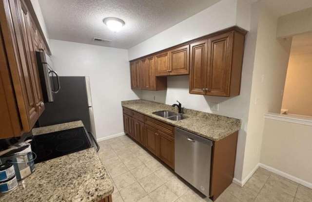 1409 Canadian Court Gallery 3