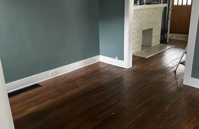 1639 Waterbury Road Gallery 2