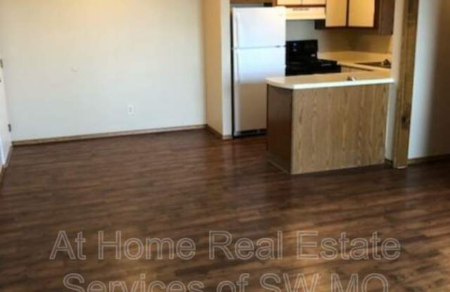 2856 S Rogers photos photos