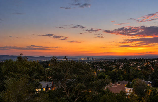 23055 Via Santa Maria Gallery 2
