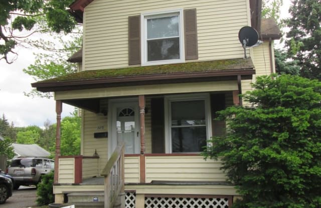 125 Churchill Road Gallery 2