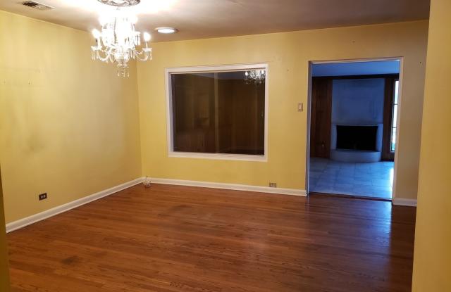 118 E ELMVIEW PL Gallery 2