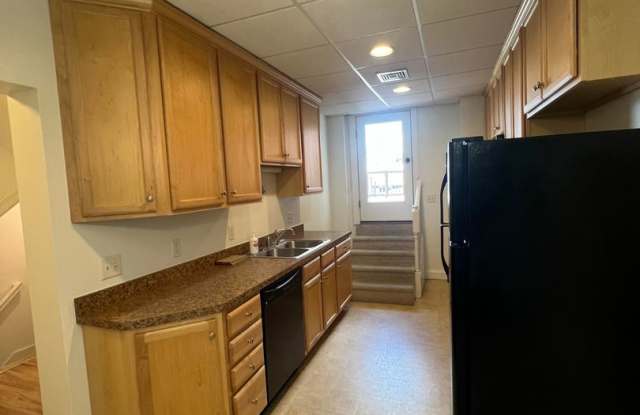 2 Bedroom Apt in Carlisle - 15 North Hanover Street, Carlisle, PA 17013