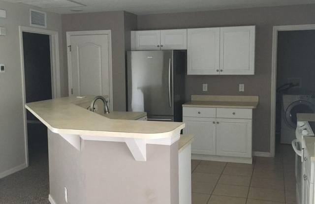 FIRST MONTHS RENT FREE -Single Family home in NE Cape Coral photos photos