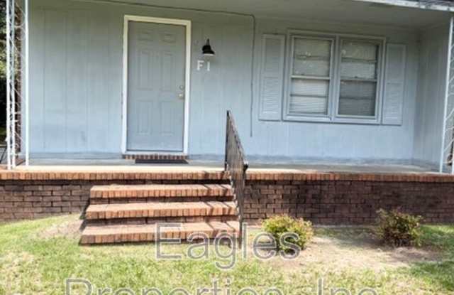 2803 Warrick Circle Gallery 1