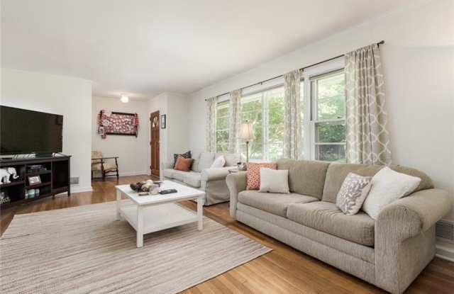 81 Osner Drive NE Gallery 3