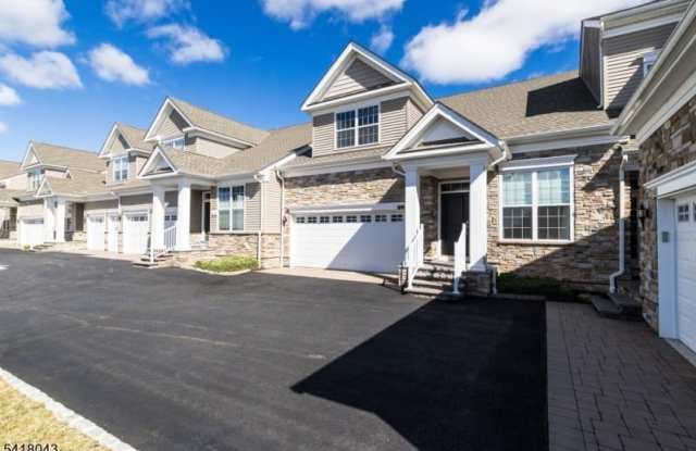 76 Van Cleef Dr photos photos