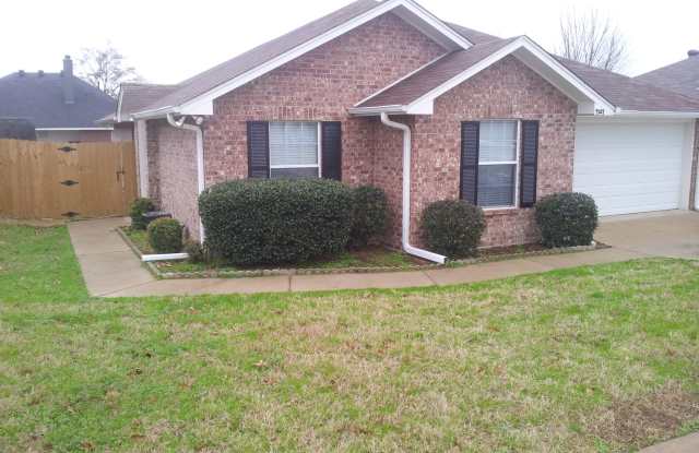 1141 Woodlands Park Drive - 1141 Woodlands Park Drive, Lindale, TX 75771