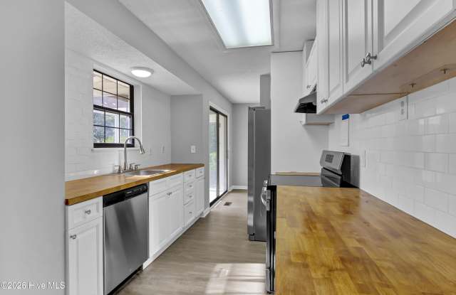 139 Charter Drive Gallery 4