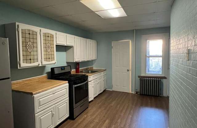 57 DAVENPORT AVE photos photos
