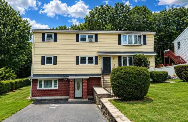 98 Hartley Drive Gallery 1