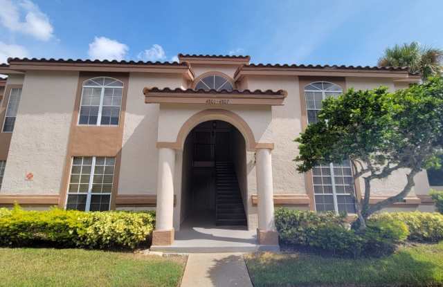 Townes of Southgate 2 Bedroom 2 Bathroom First Floor Condo - 4805 Normandy Pl Unit 102, Orlando, FL 32811