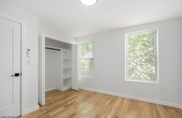 294 Hoboken Ave Gallery 4