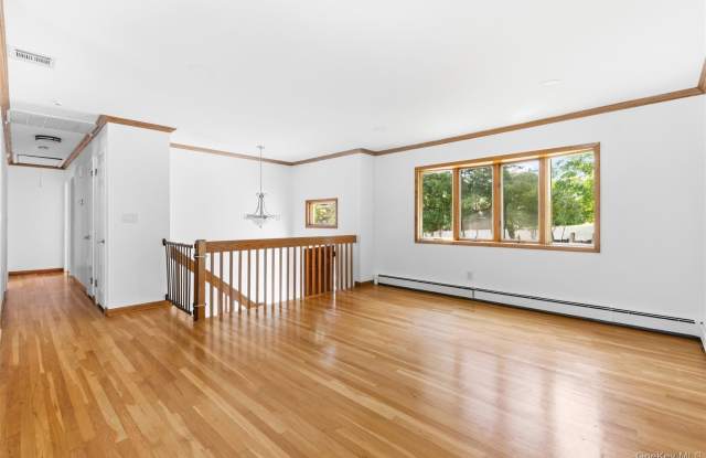 118 Old Tappan Road Gallery 4