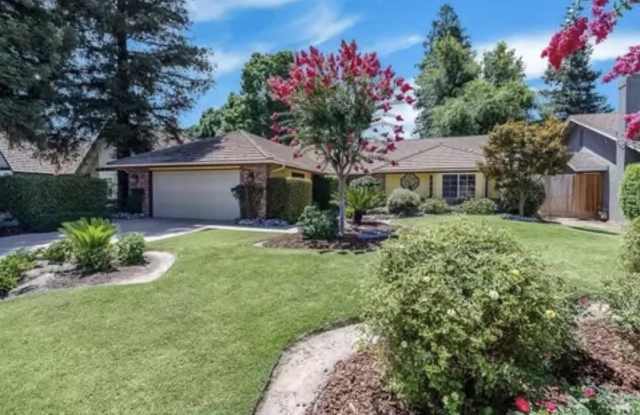 4933 West Grove Avenue - 4933 West Grove Avenue, Visalia, CA 93291