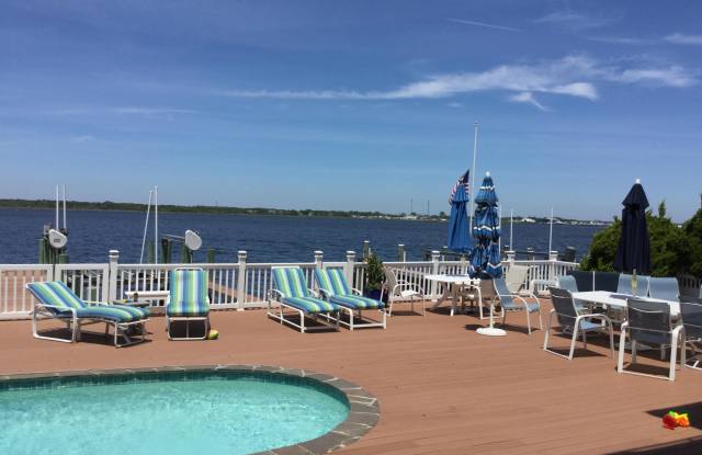 213 Curtis Point Drive Gallery 2