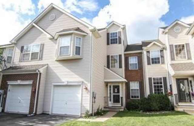 5315 Green Lawn Drive - 5315 Green Lawn Drive, Lehigh County, PA 18062