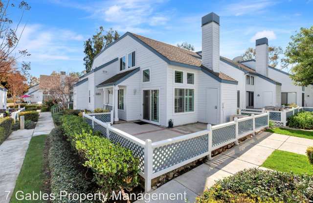 45 Fallingstar - 45 Fallingstar, Irvine, CA 92614