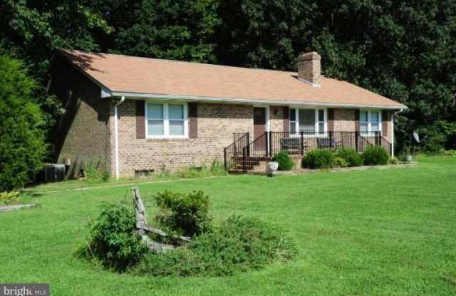 19146 POPLAR HILL LANE photos photos