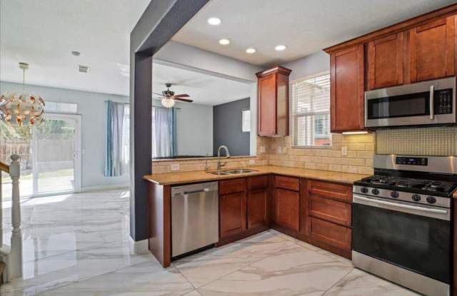 1722 Silvershire Drive - 1722 Silvershire Drive, Stockton, CA 95206
