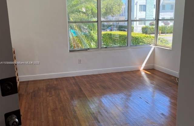 900 Jefferson Ave - 900 Jefferson Avenue, Miami Beach, FL 33139
