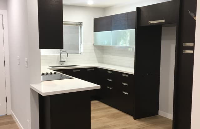 5300 Fairview Blvd photos photos