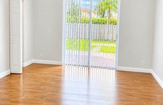 3829 Woodfield Drive Gallery 4
