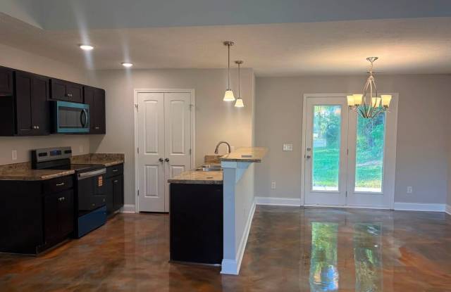 3 bedrooms 2 bath house for rent Gallery 3