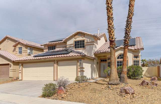 AMERICANA Property Mgmt - Great 2 story, 4 beds house with pool in Desert Shores photos photos