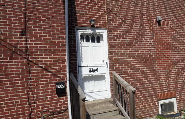 702 DELAWARE STREET photos photos