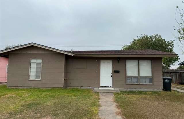 4721 Broughton Drive photos photos